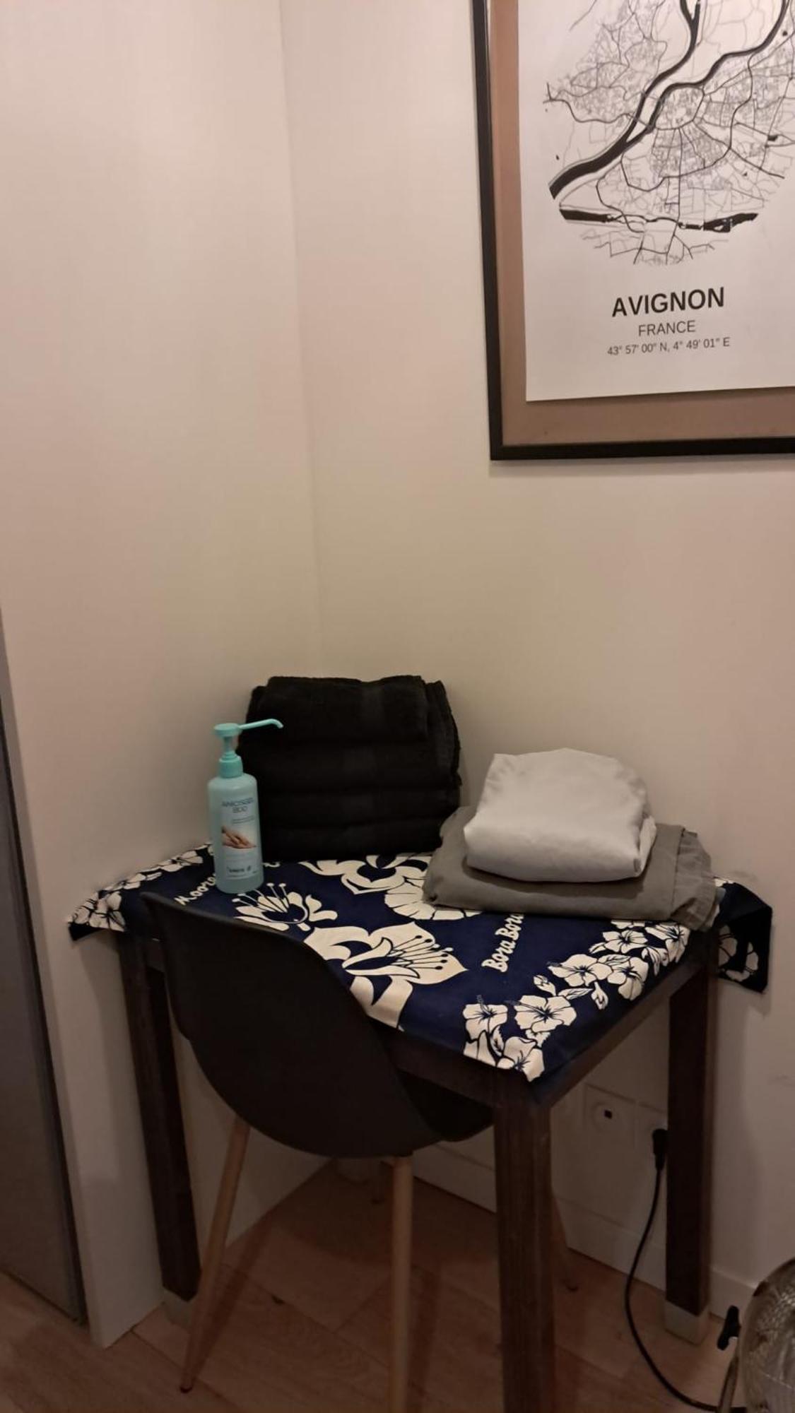 Avignon Pedestrian Area, Charming, 4 Persons Apartment Luaran gambar